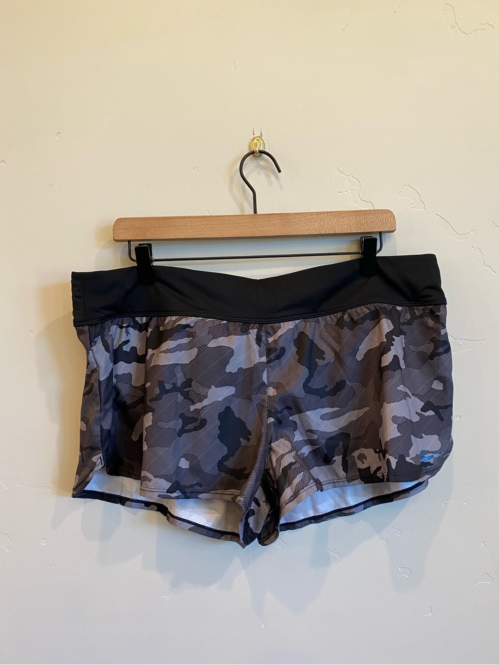 NIKE Black & Gray Camo Element Swim Boardshorts Built-In Briefs